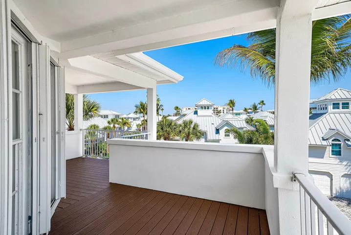 primary suite private deck