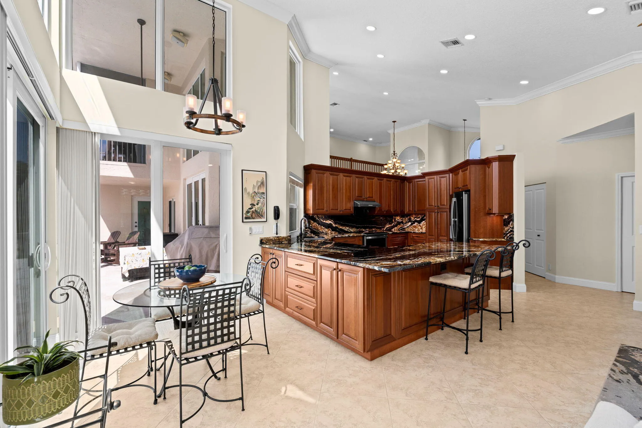 17-web-or-mls-A7408341