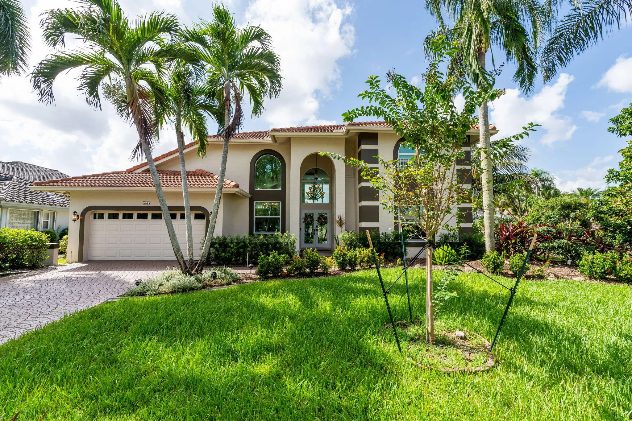2-web-or-mls-A7408277