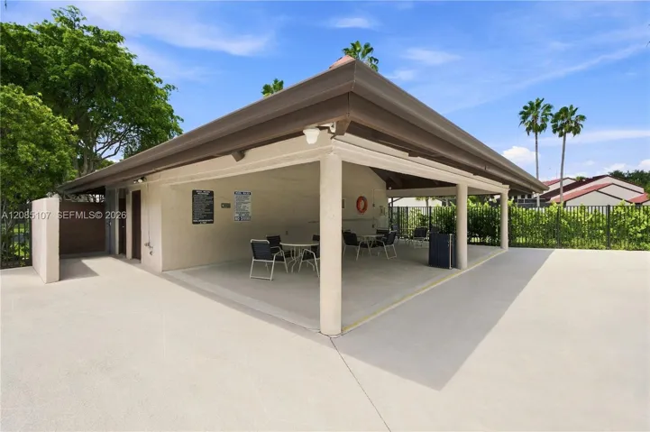 Pool deck entertaining area