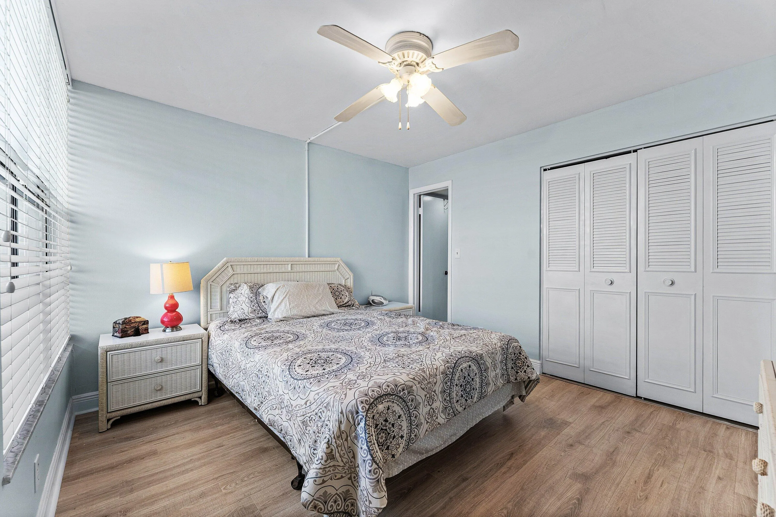 013-8RoyalPalmWay-604-BocaRaton-FL-33432