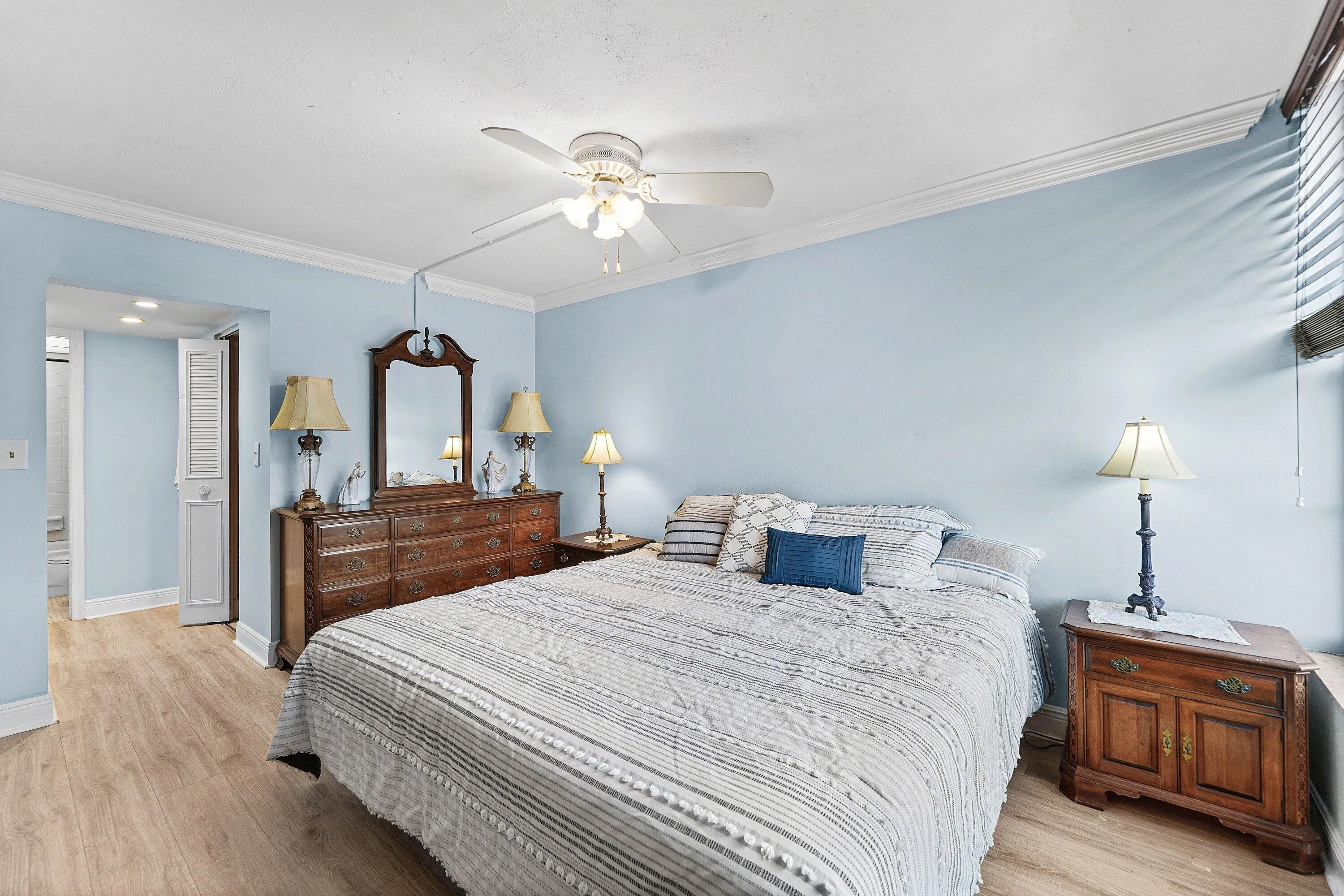 017-8RoyalPalmWay-604-BocaRaton-FL-33432