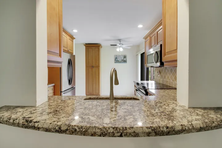 Kitchen pass thru