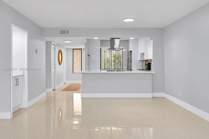 dining area - kitchen