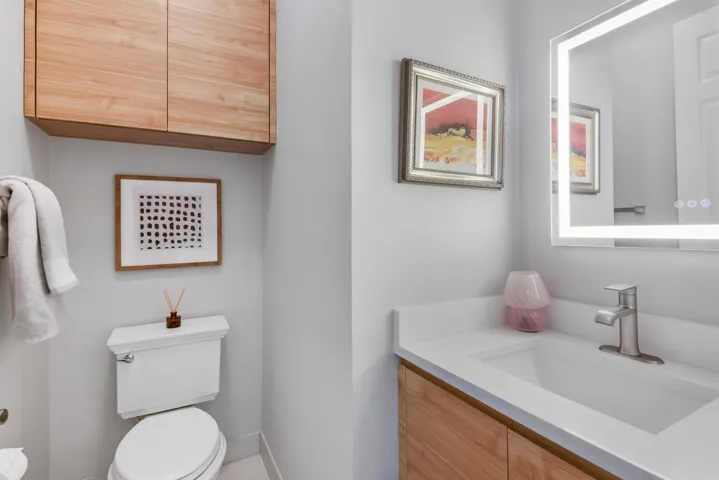 Powder room