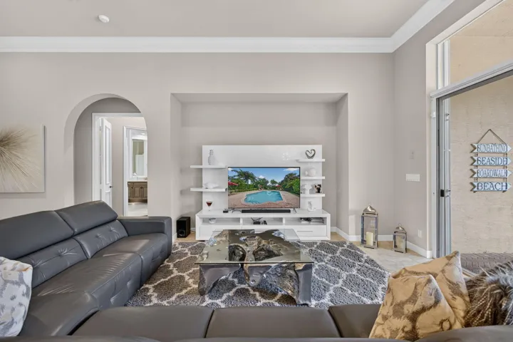 25-web-or-mls-5D1A1459