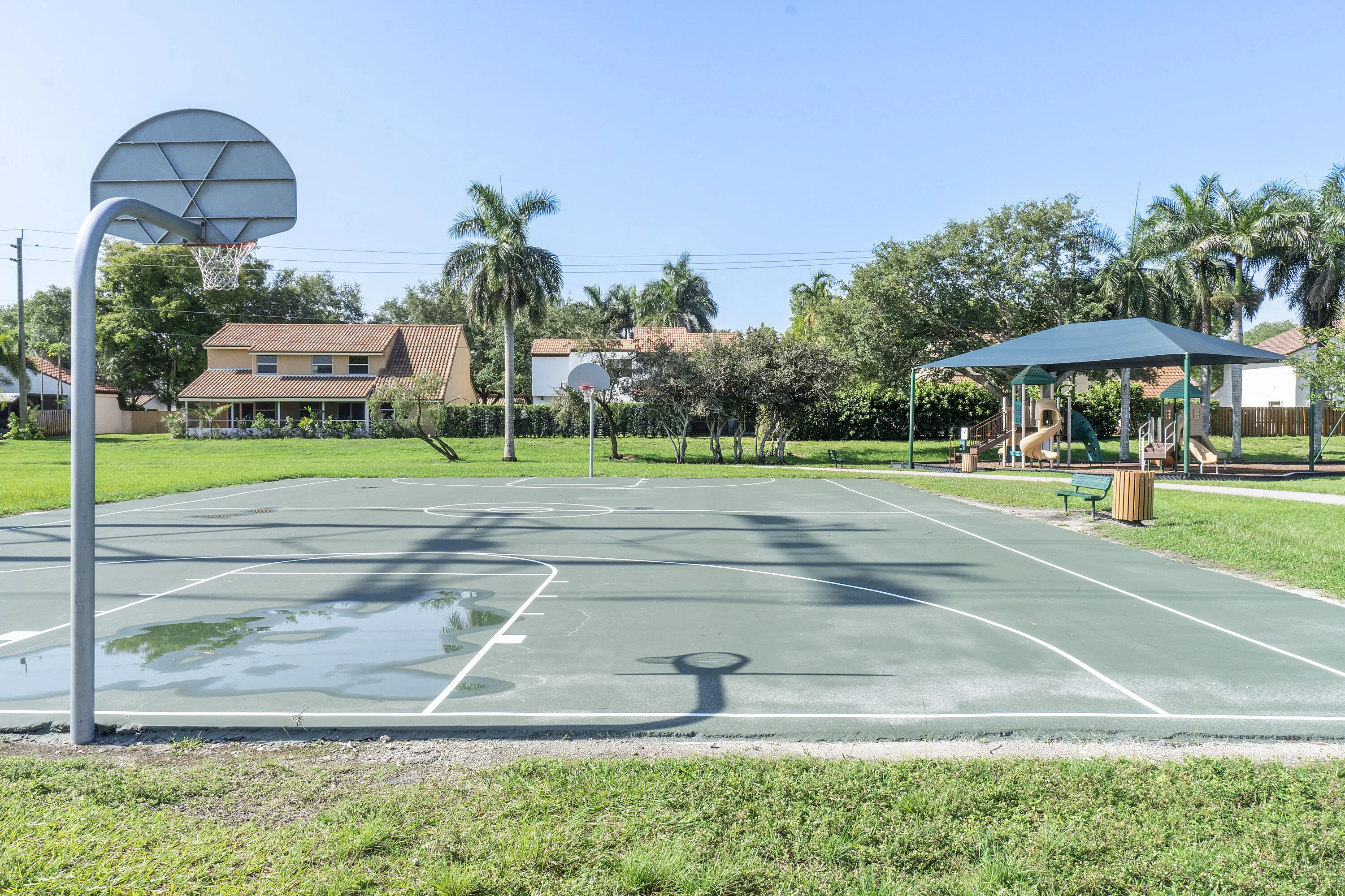 2596 Lakeview Court_006