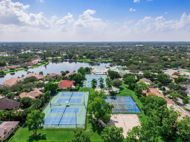 3140 W Quayside Dr_63