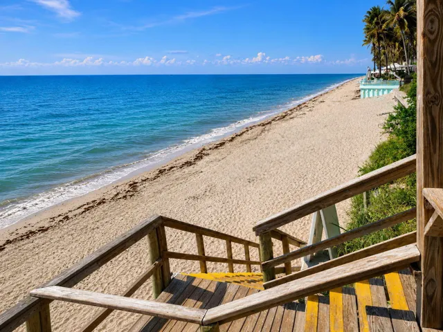 Lantana Beach
