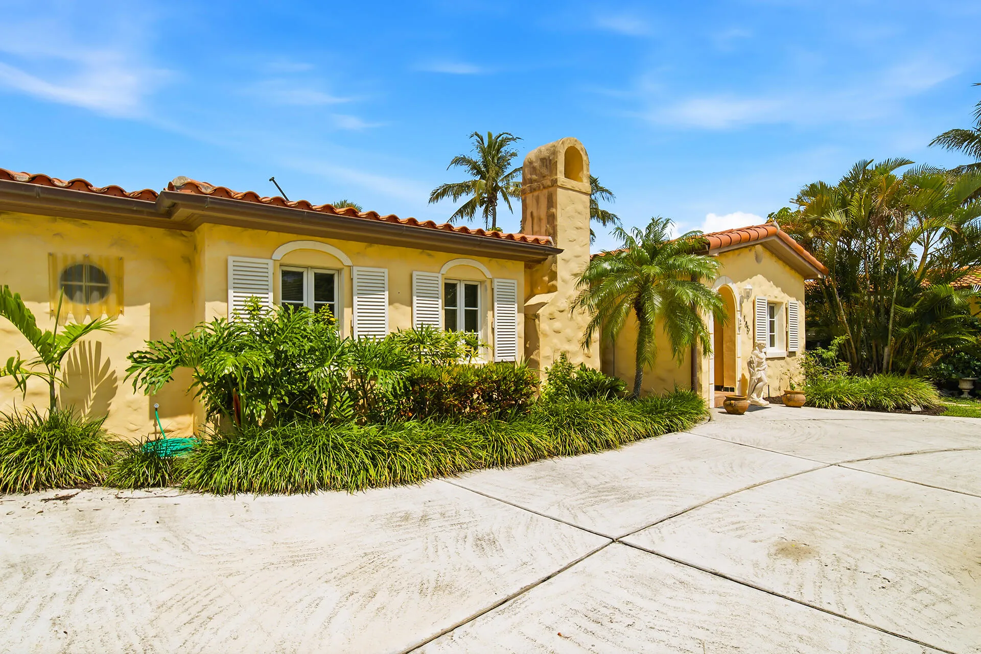 145-NE-SPANISH-COURT-33432-004