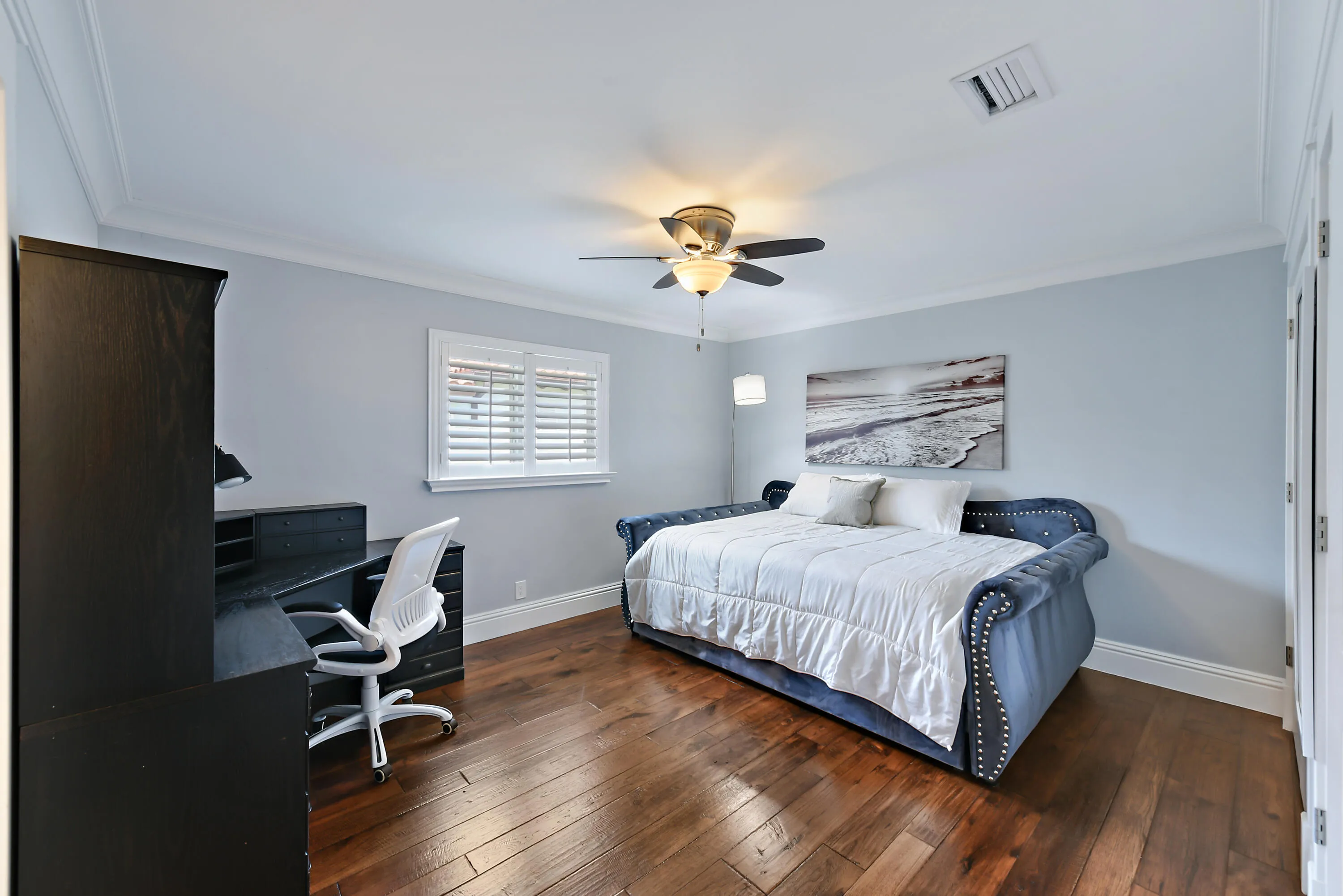 Bedroom 3 Queen
