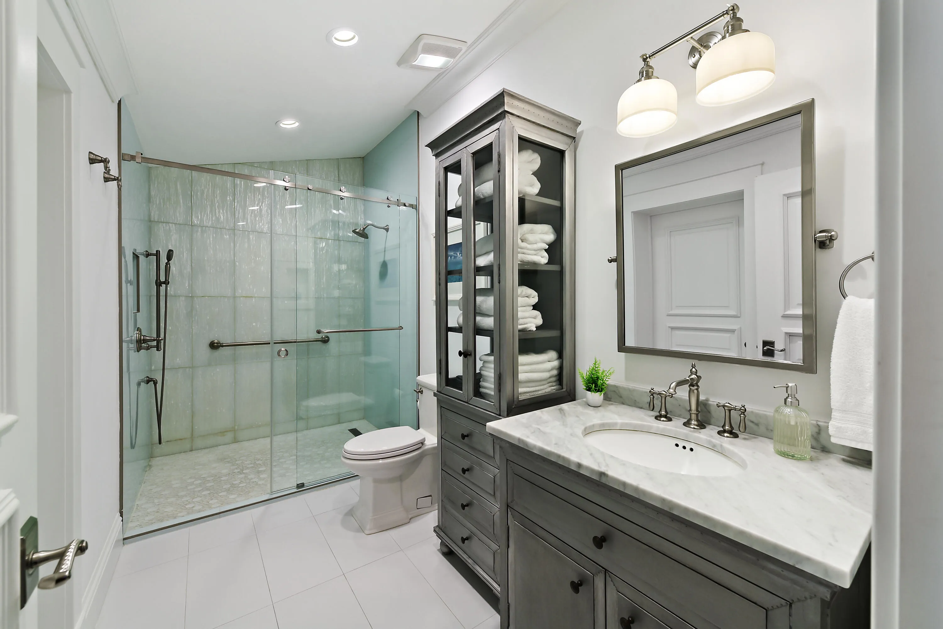 Full Bath 3 to Office