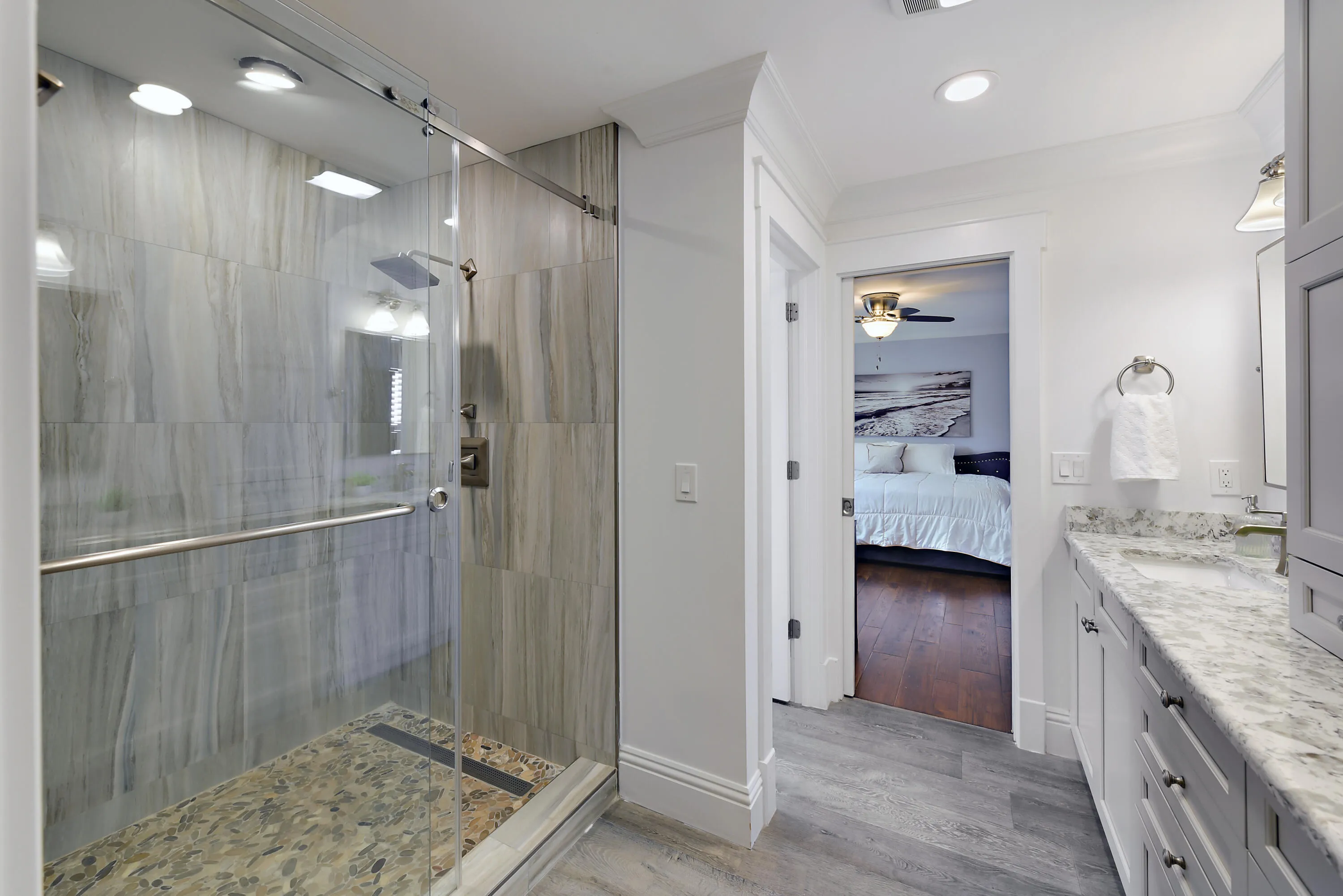Full Bath 2