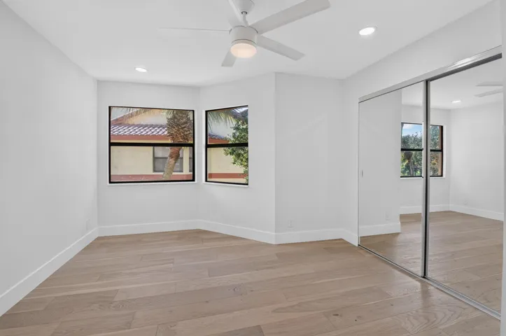 Sunny Southern 3rd Bedroom