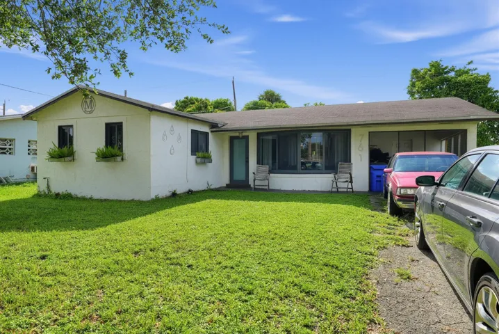 01_761_NW_65th_Ave-Exterior-6806