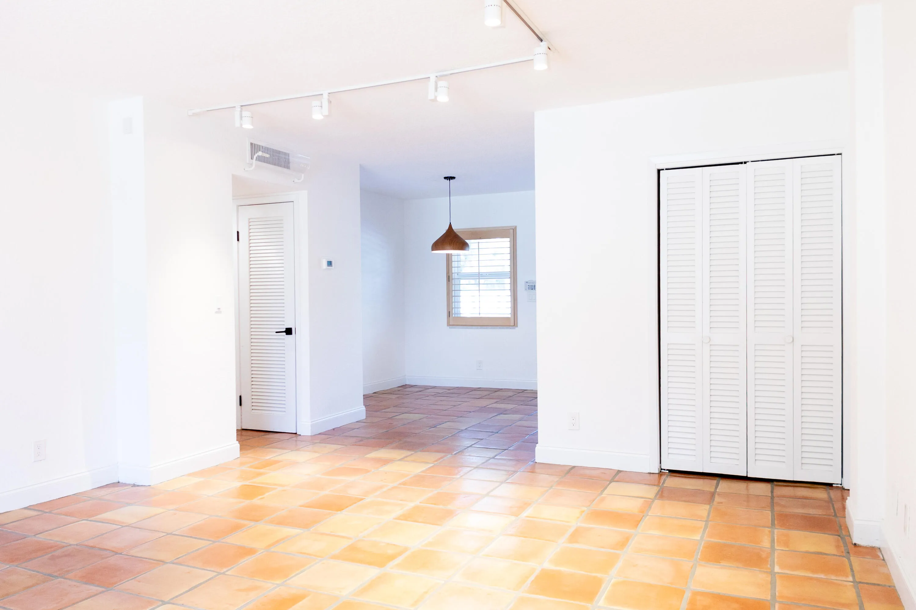 139 Sunrise Ave., 107