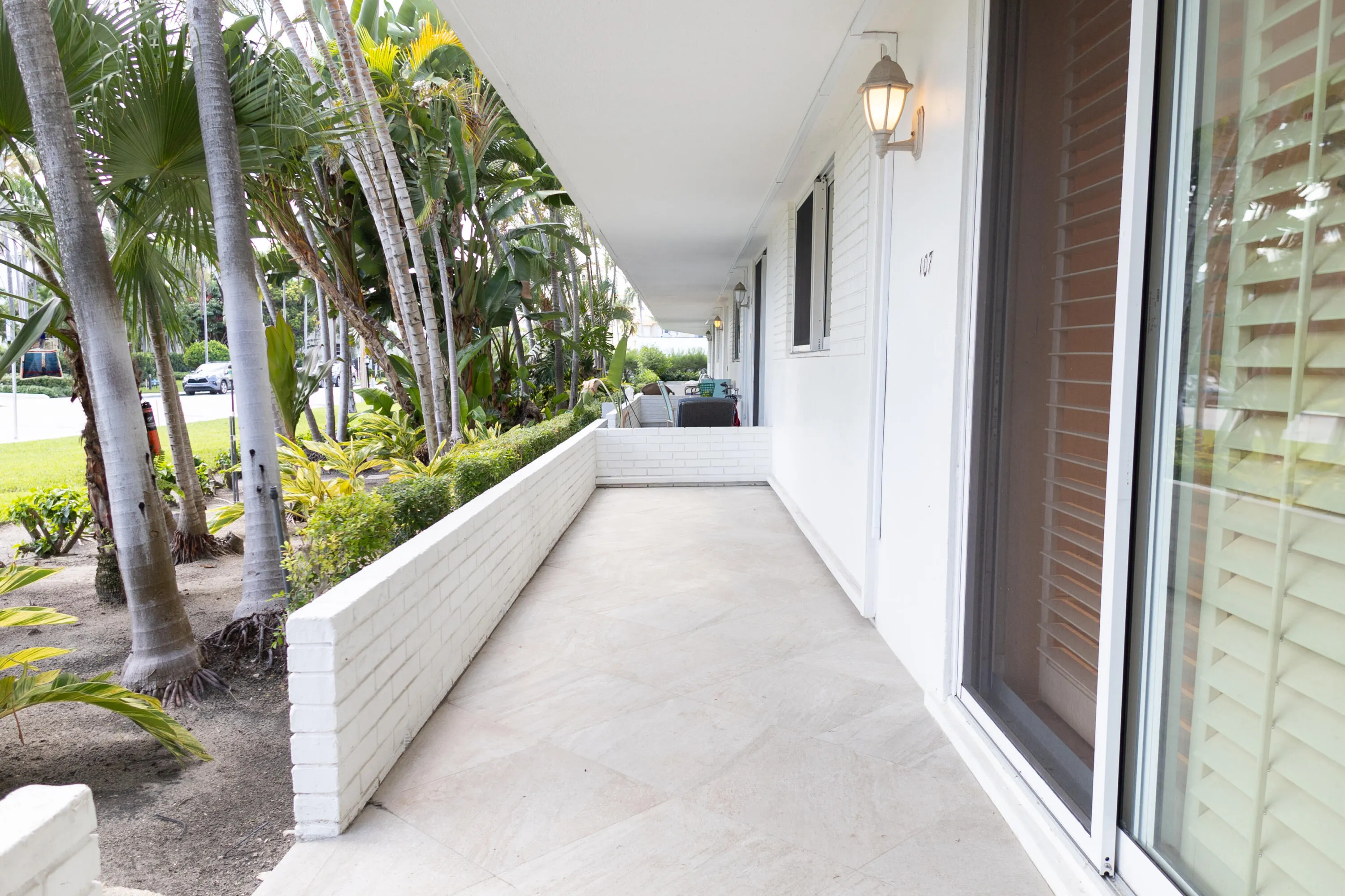 139 Sunrise Ave., 107
