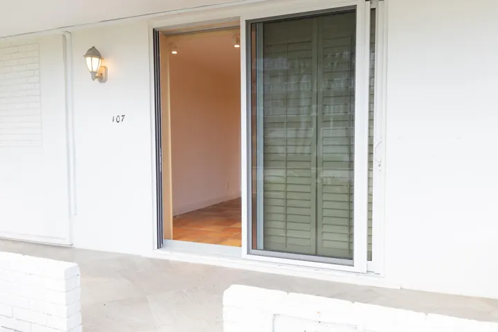 139 Sunrise Ave., 107