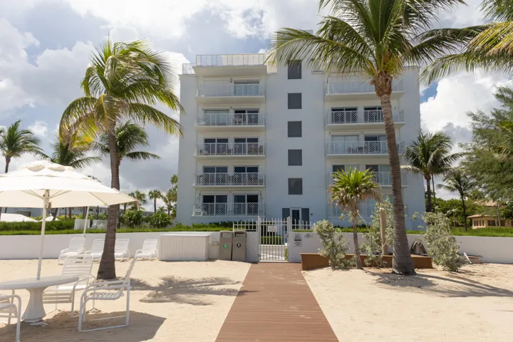 139 Sunrise Ave., 107