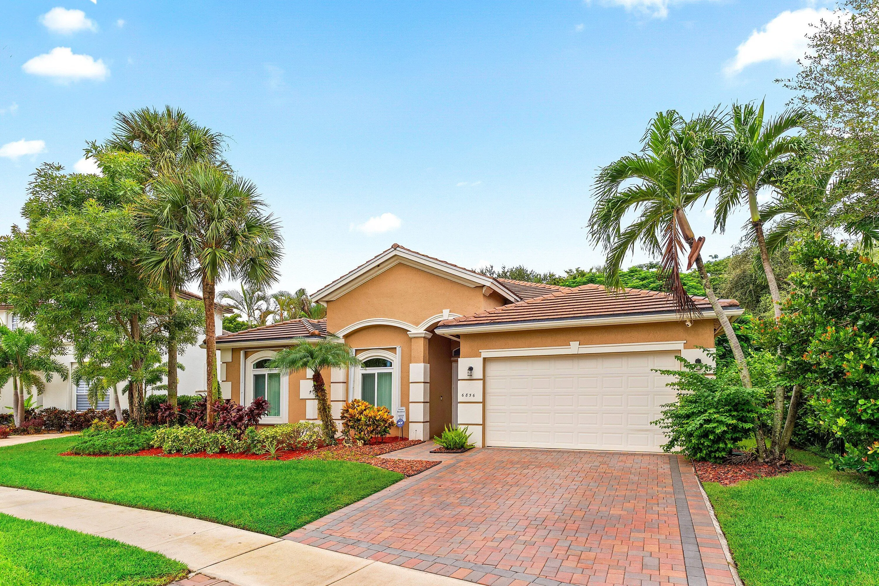 002-6856HoultonCircle-LakeWorth-FL-33467