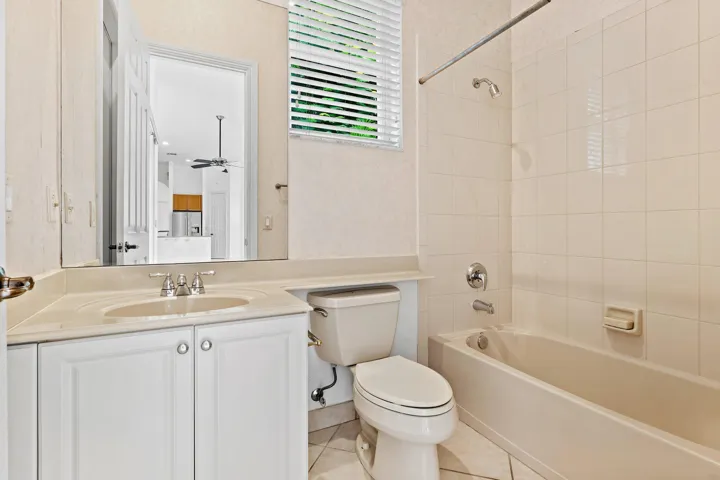 019-6856HoultonCircle-LakeWorth-FL-33467