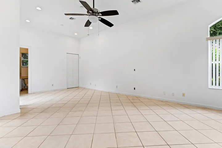 012-6856HoultonCircle-LakeWorth-FL-33467