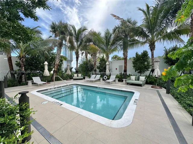 Hydrotherapy Spa Pool