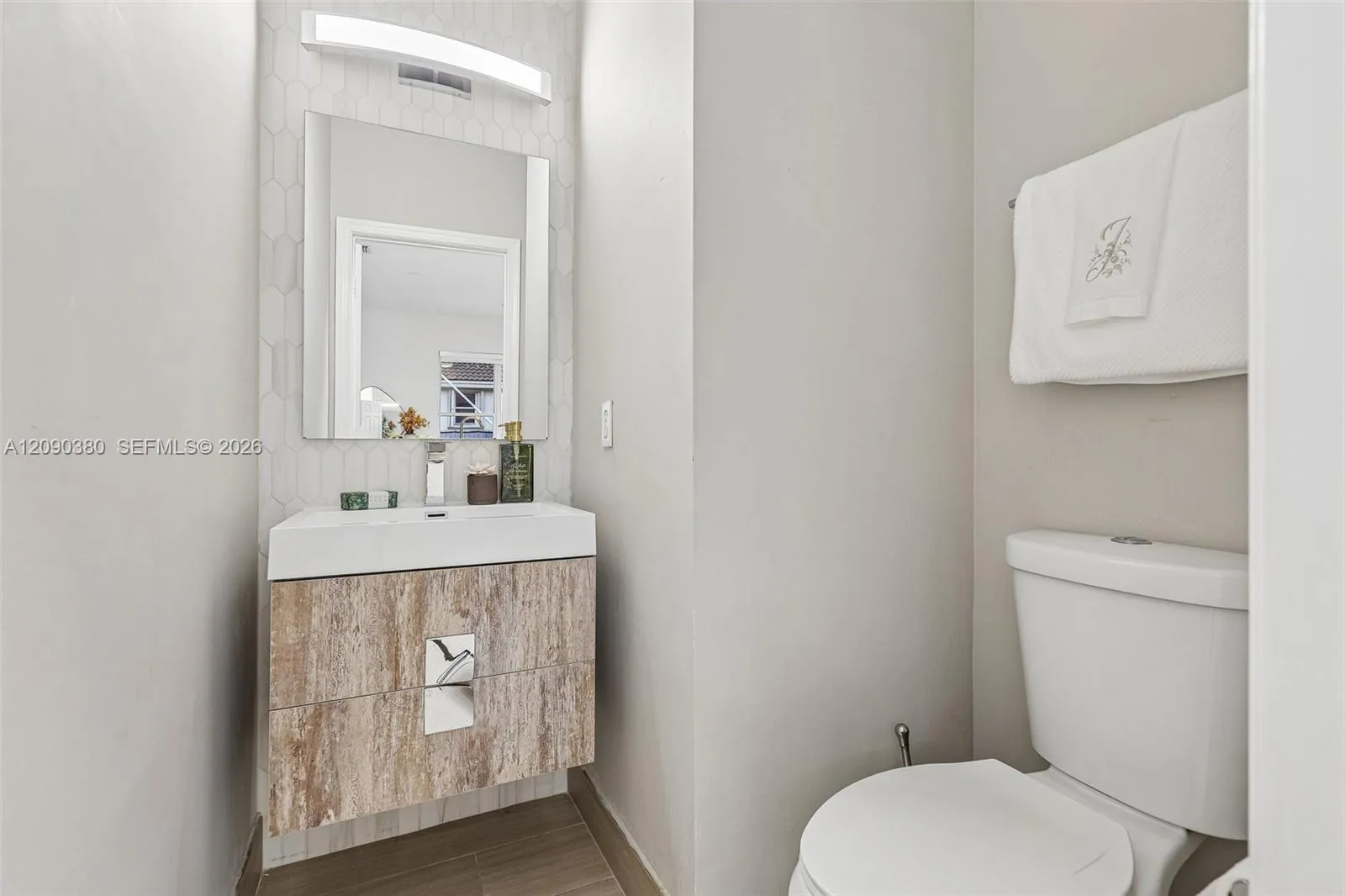 1/2 bath
