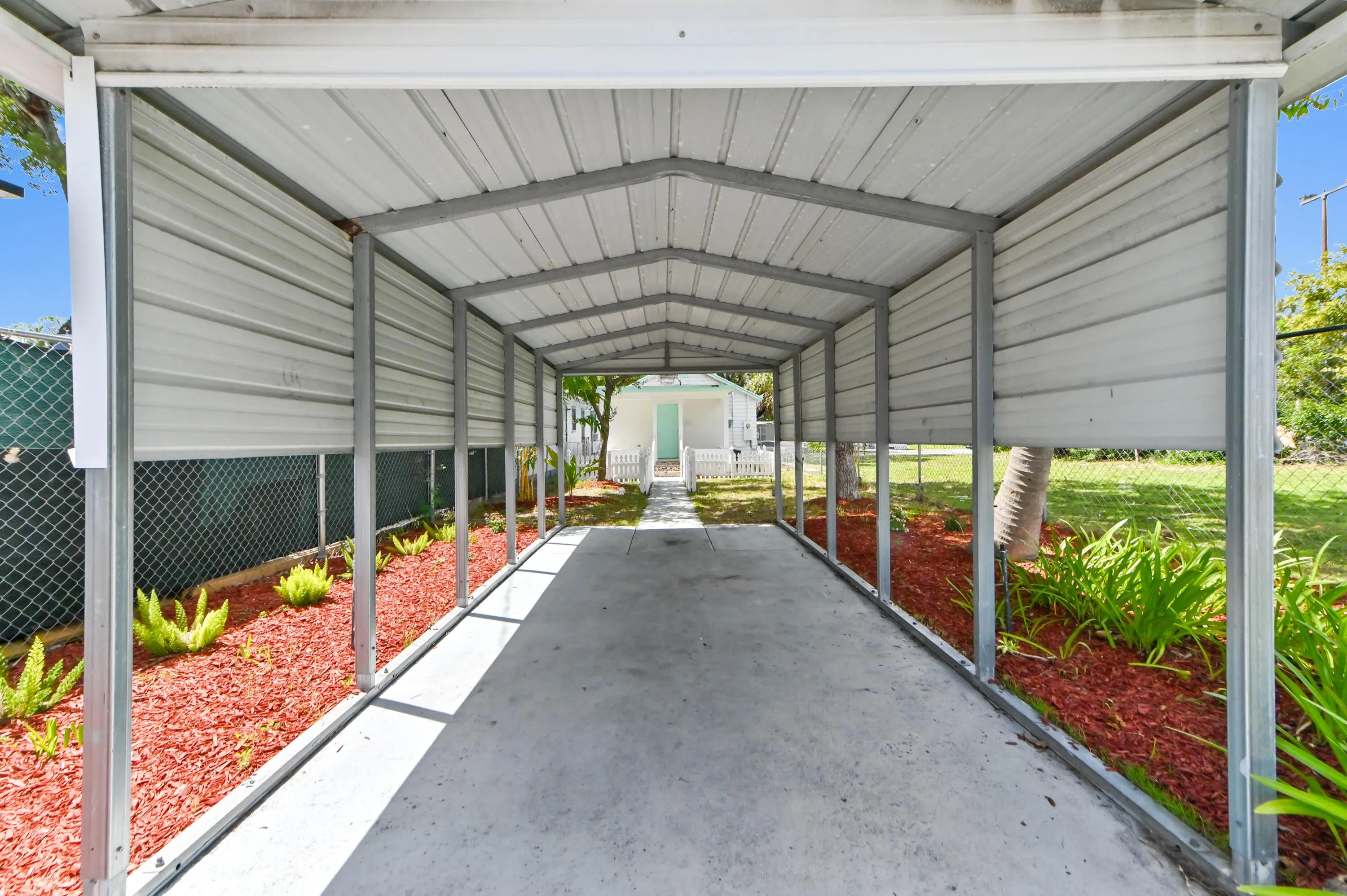 23 carport 01