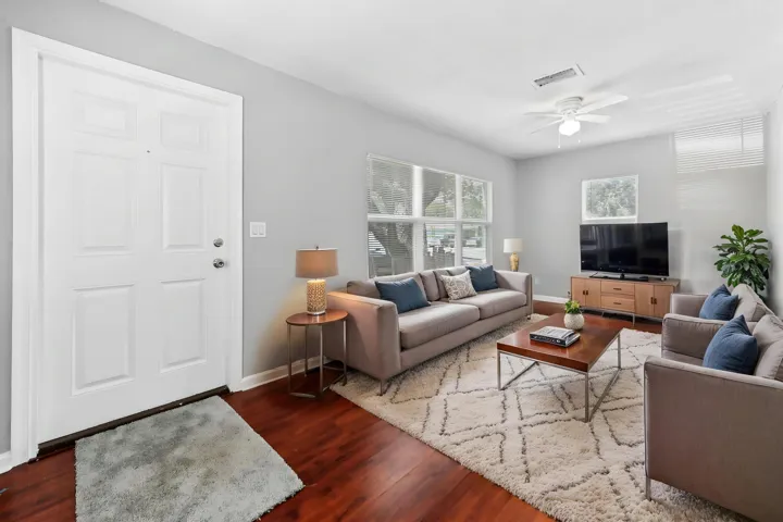 05-living-room-02_VS