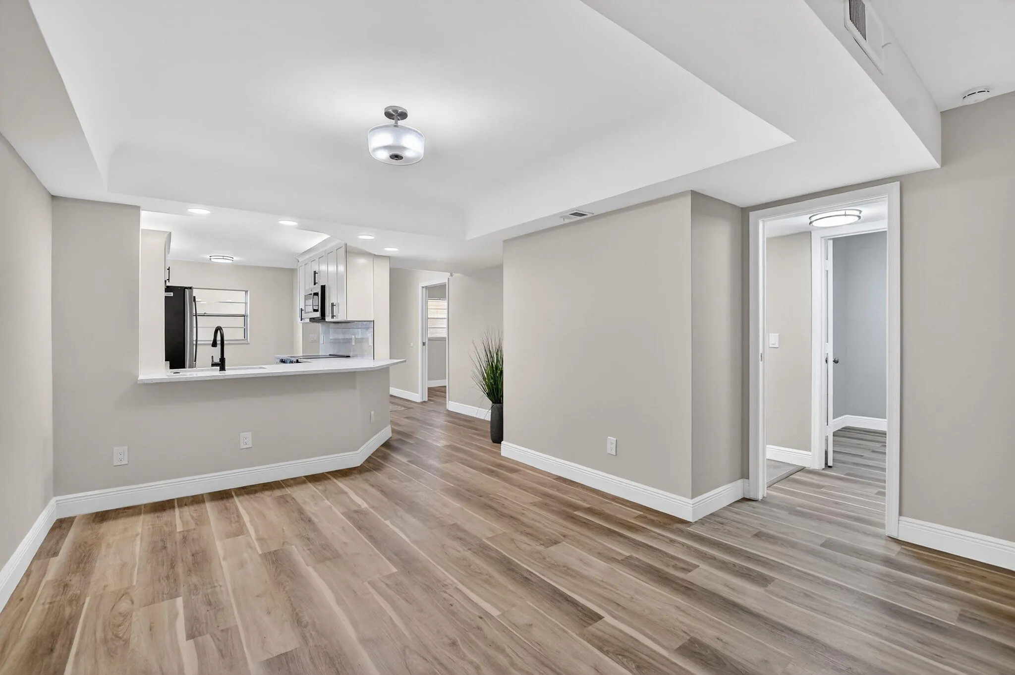 Living/dining into kitchen