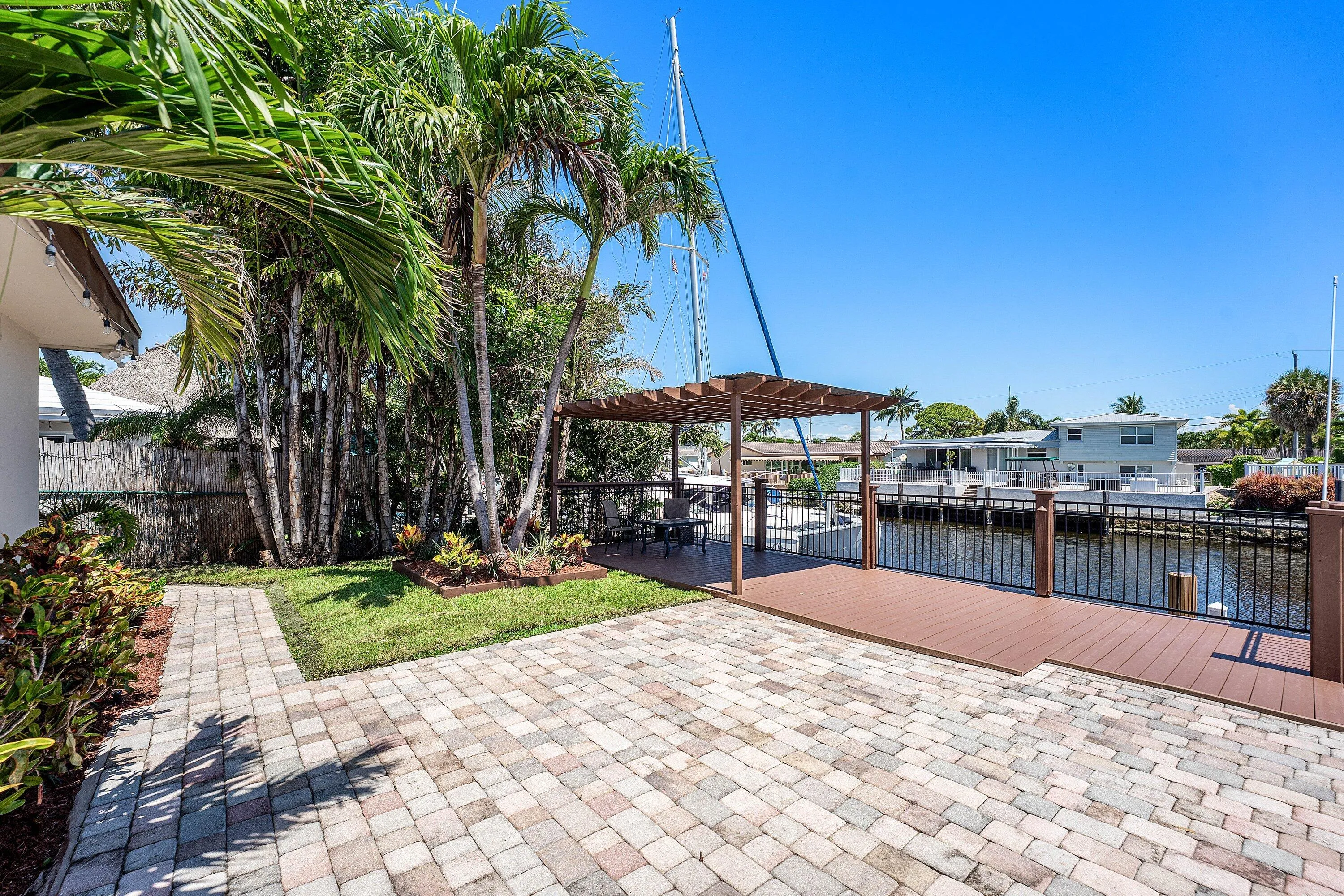 036-1525Southeast6thStreet-DeerfieldBeac