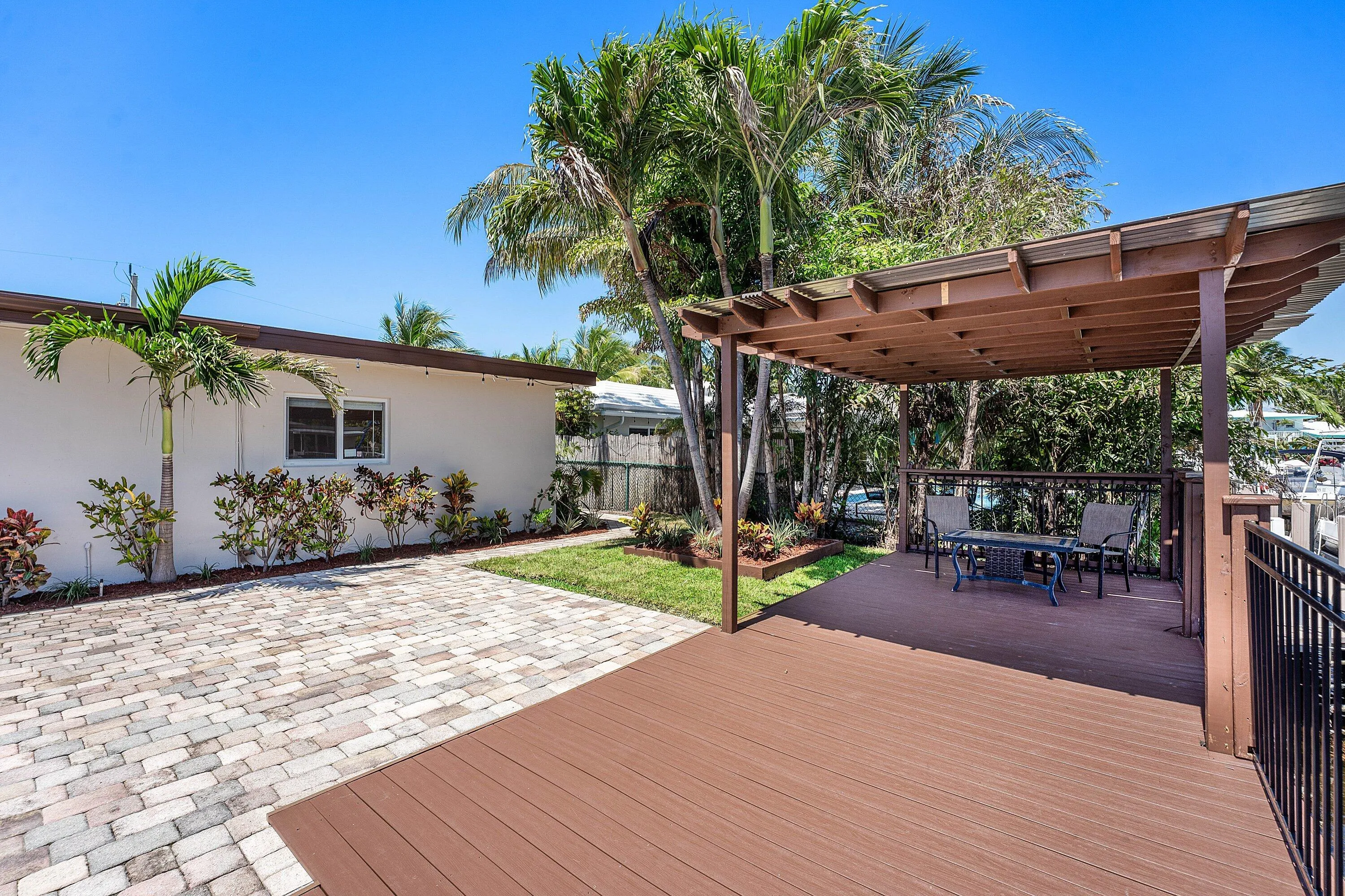 037-1525Southeast6thStreet-DeerfieldBeac