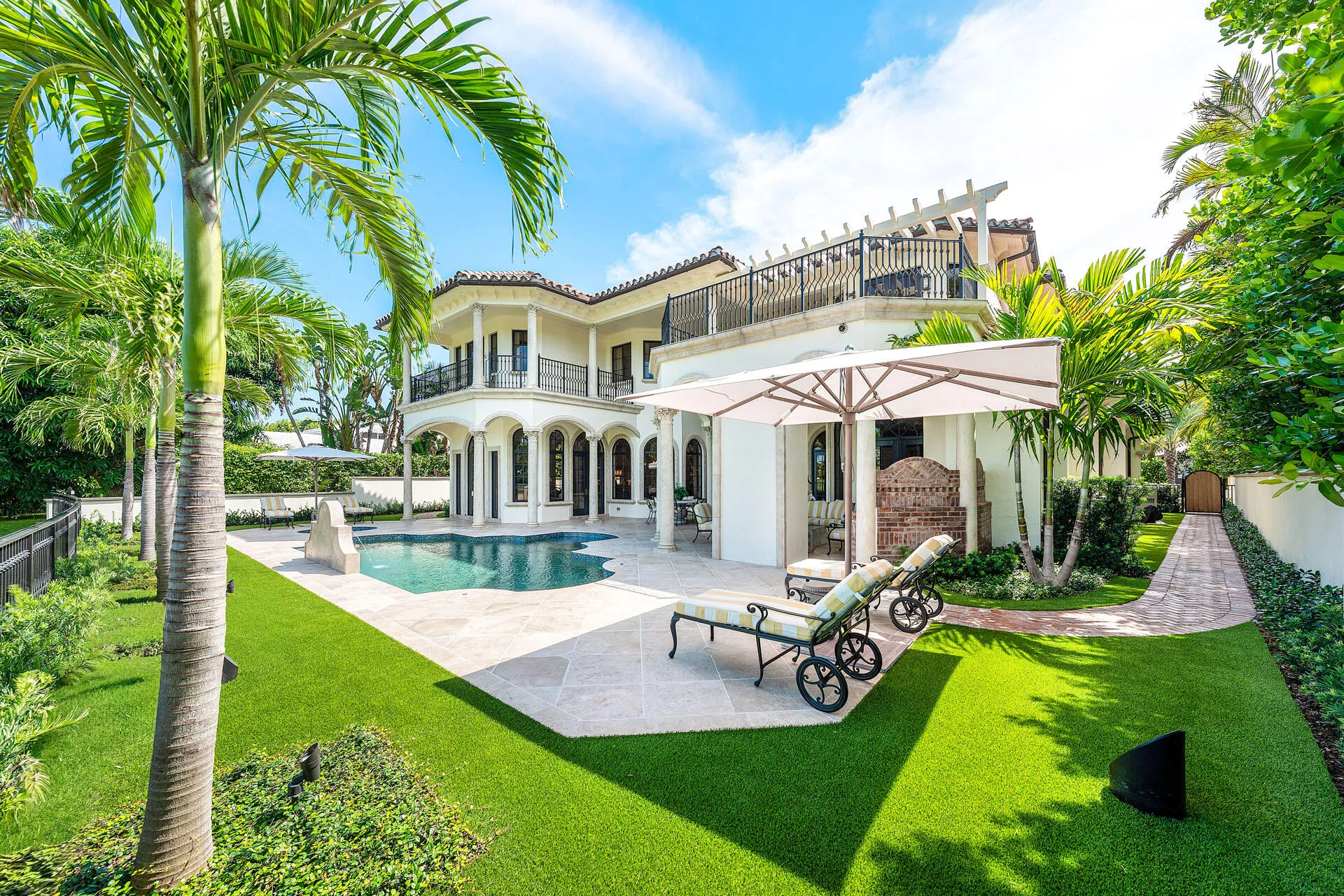 2055_Royal_Palm_Way_21