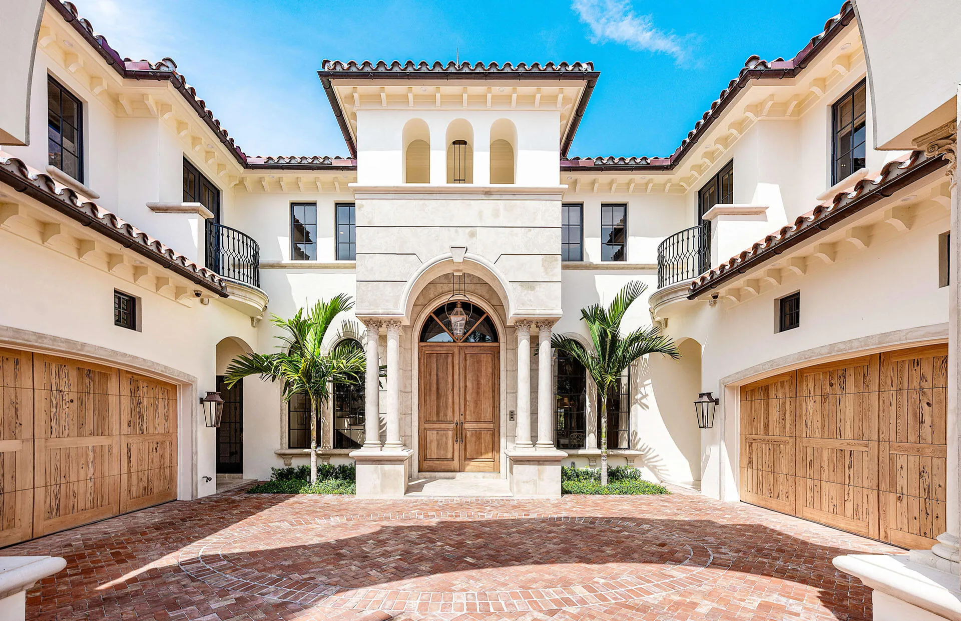 2055_Royal_Palm_Way_04