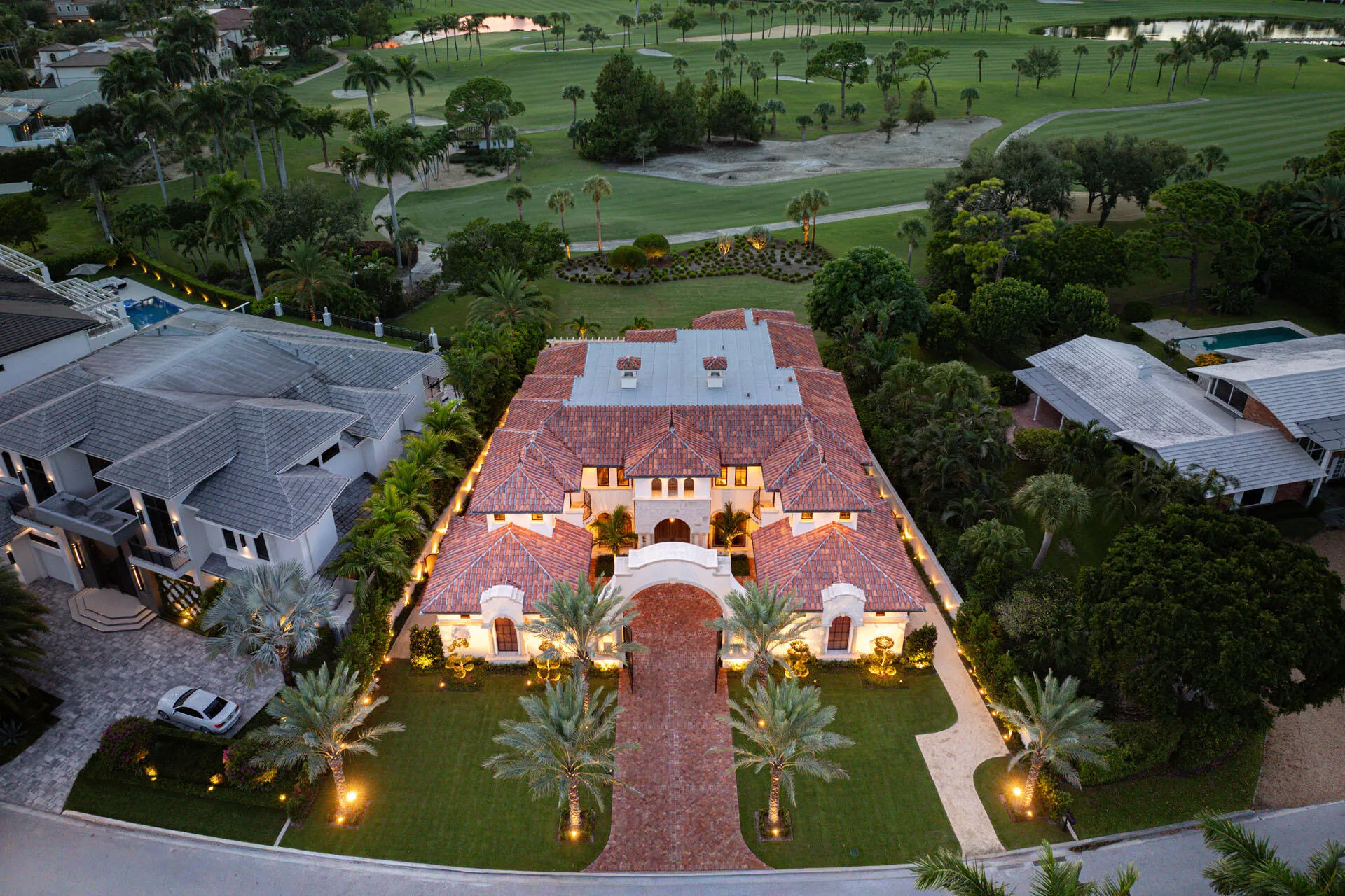 2055_Royal_Palm_Way_Dusk_15