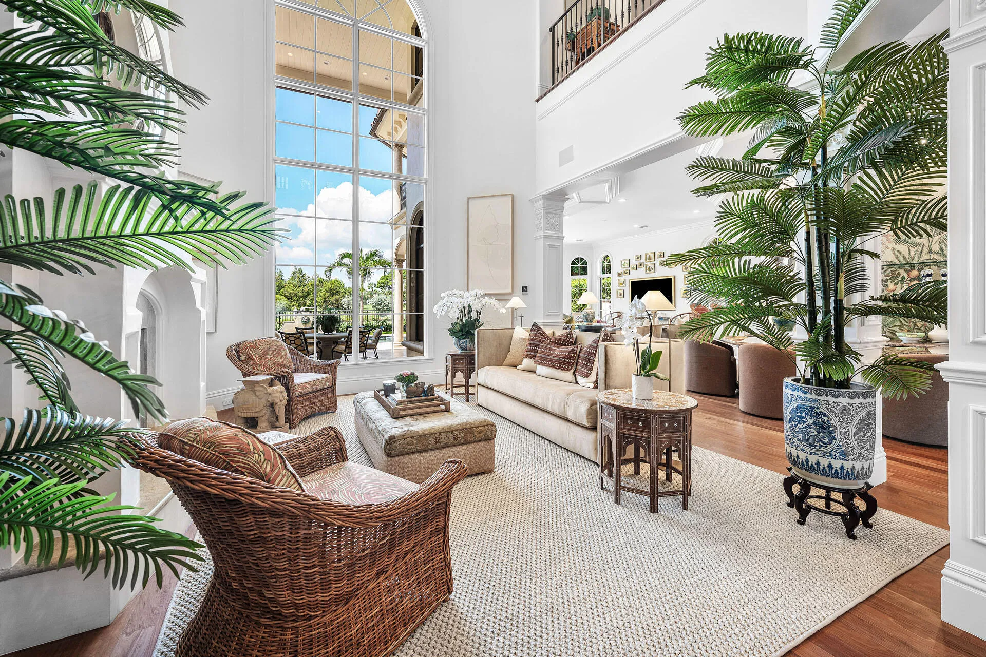 2055_Royal_Palm_Way_08
