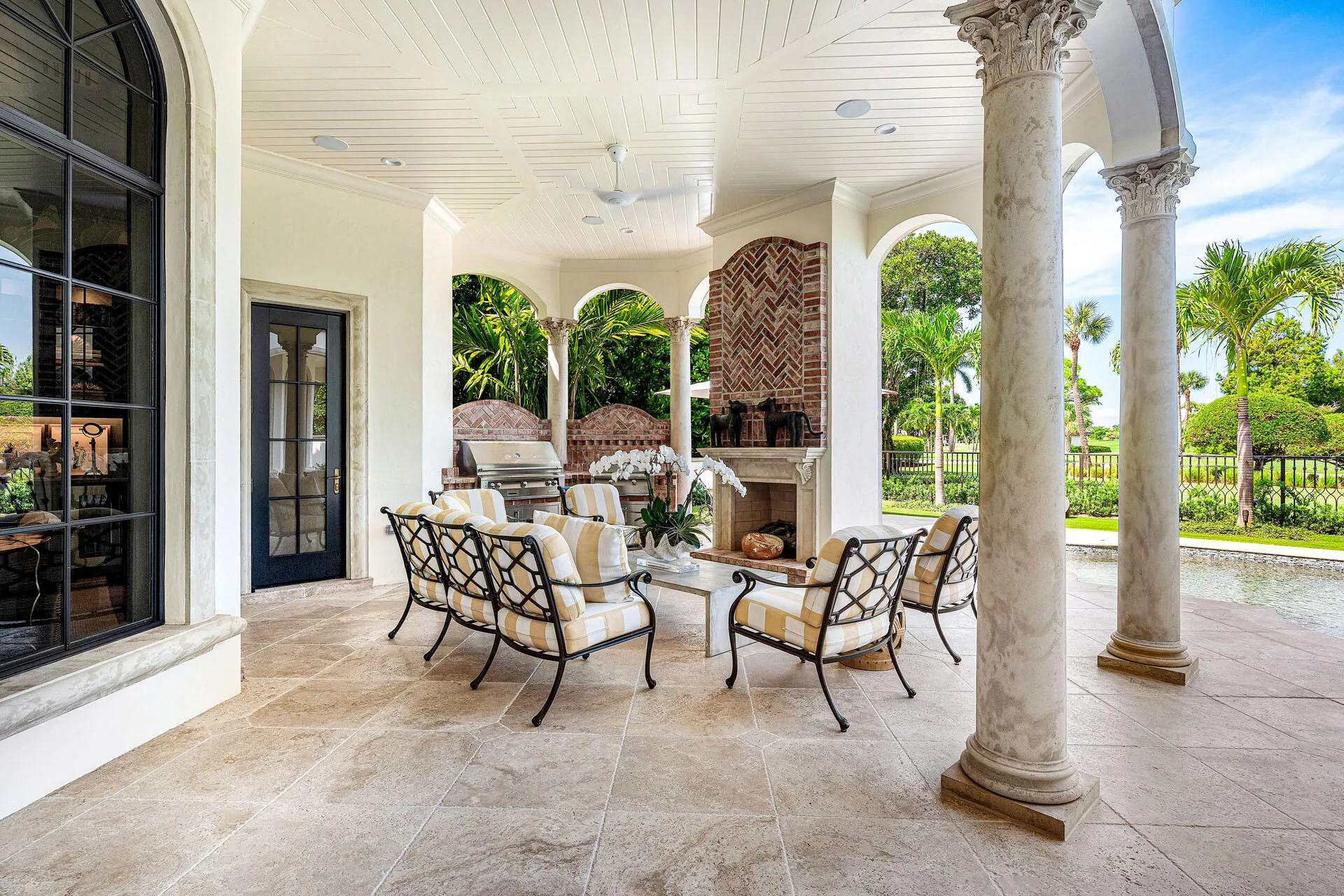 2055_Royal_Palm_Way_17