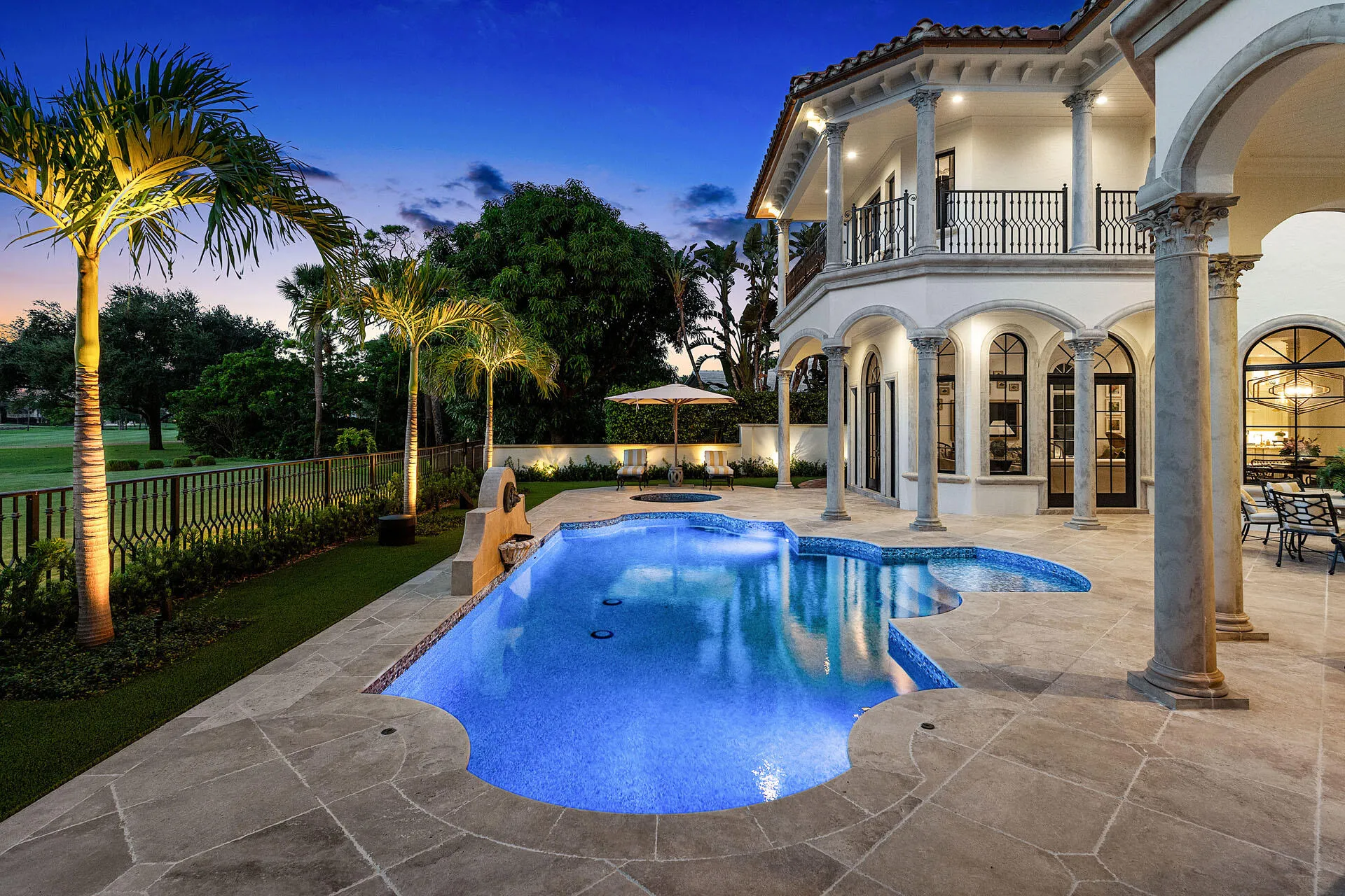 2055_Royal_Palm_Way_Dusk_06