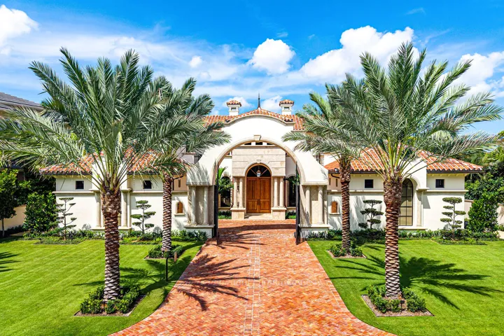 2055_Royal_Palm_Way_Aerial_01