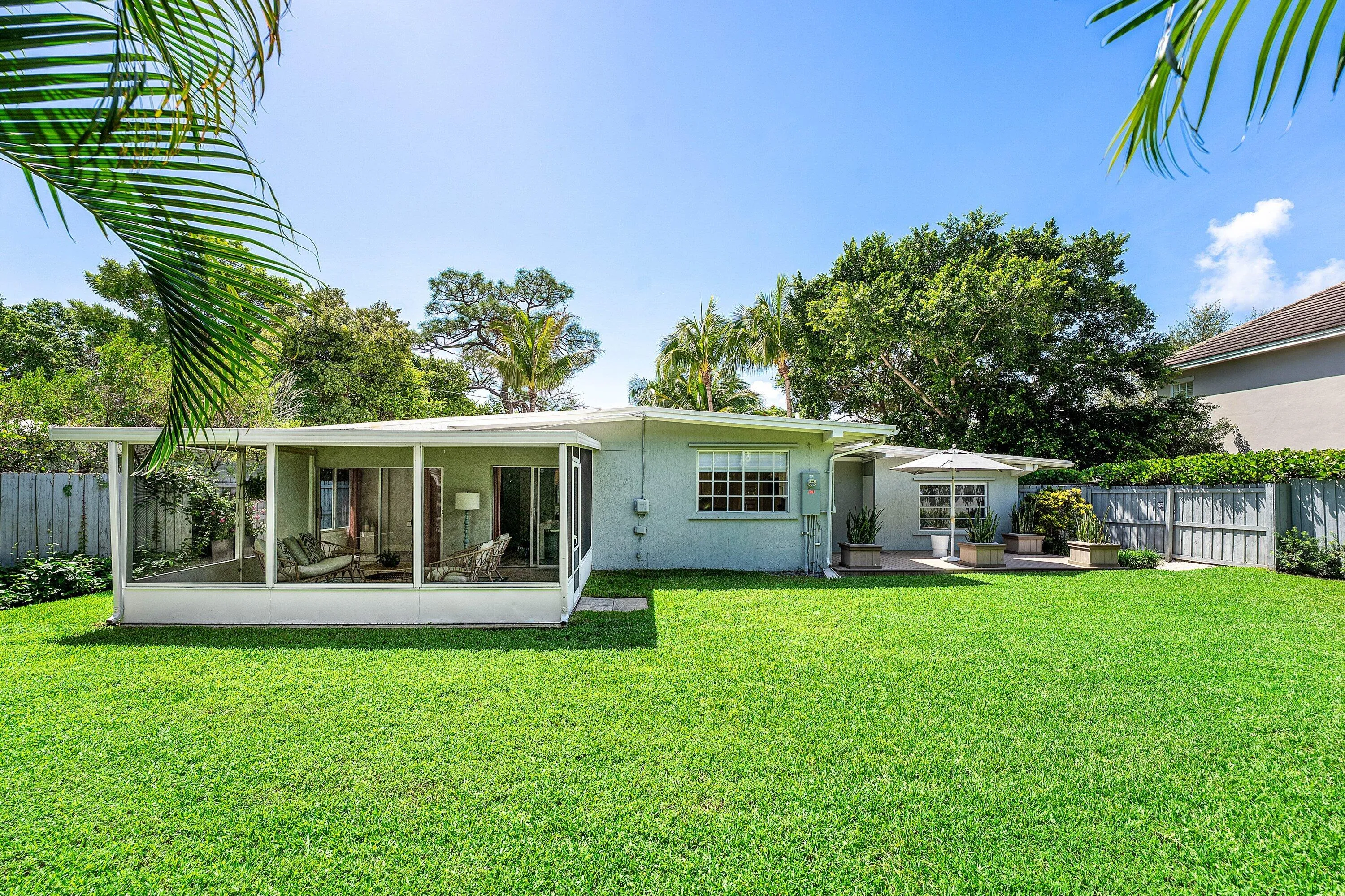 039-233LakeTerrace-DelrayBeach-FL-33444-