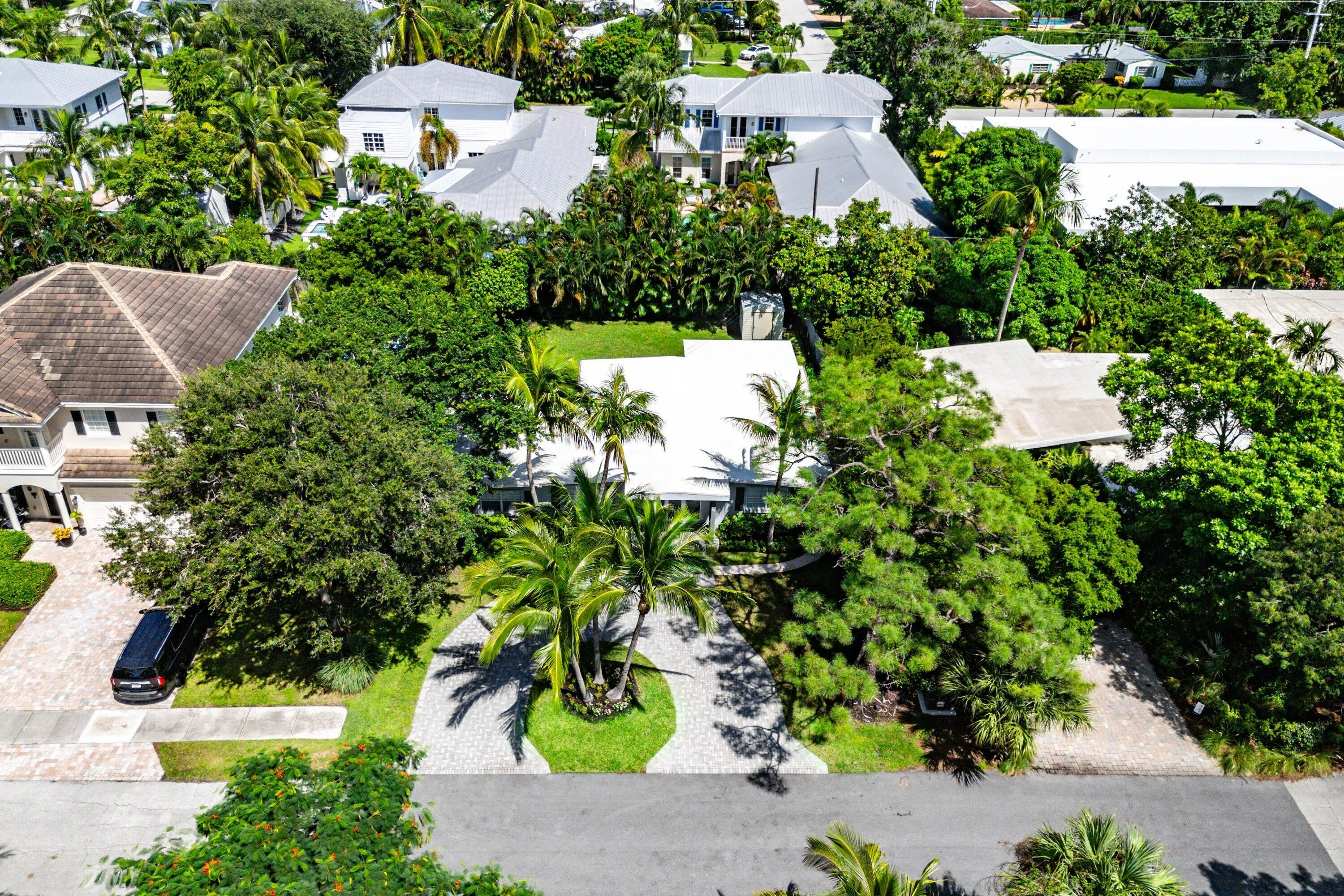 048-233LakeTerrace-DelrayBeach-FL-33444-