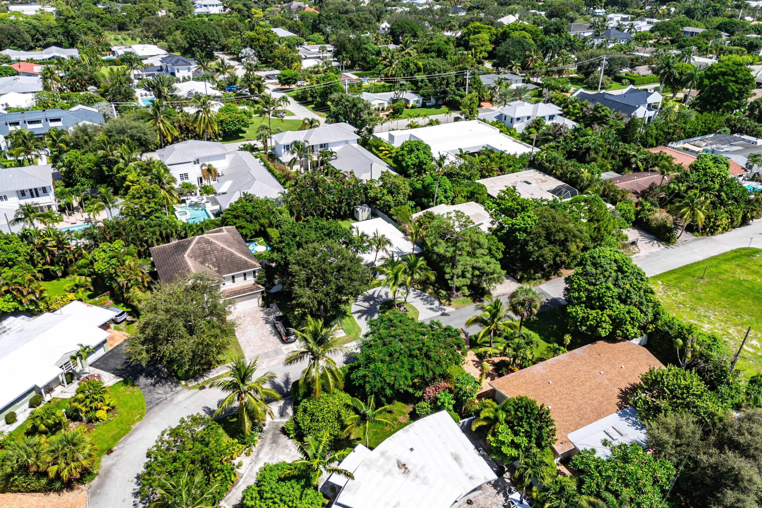 055-233LakeTerrace-DelrayBeach-FL-33444-