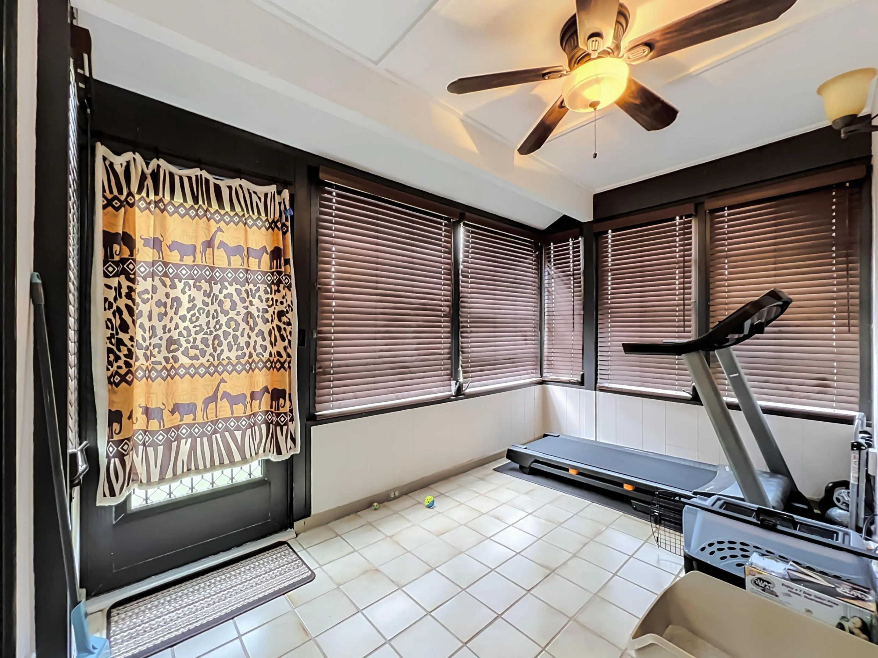 281 Amber Court-48