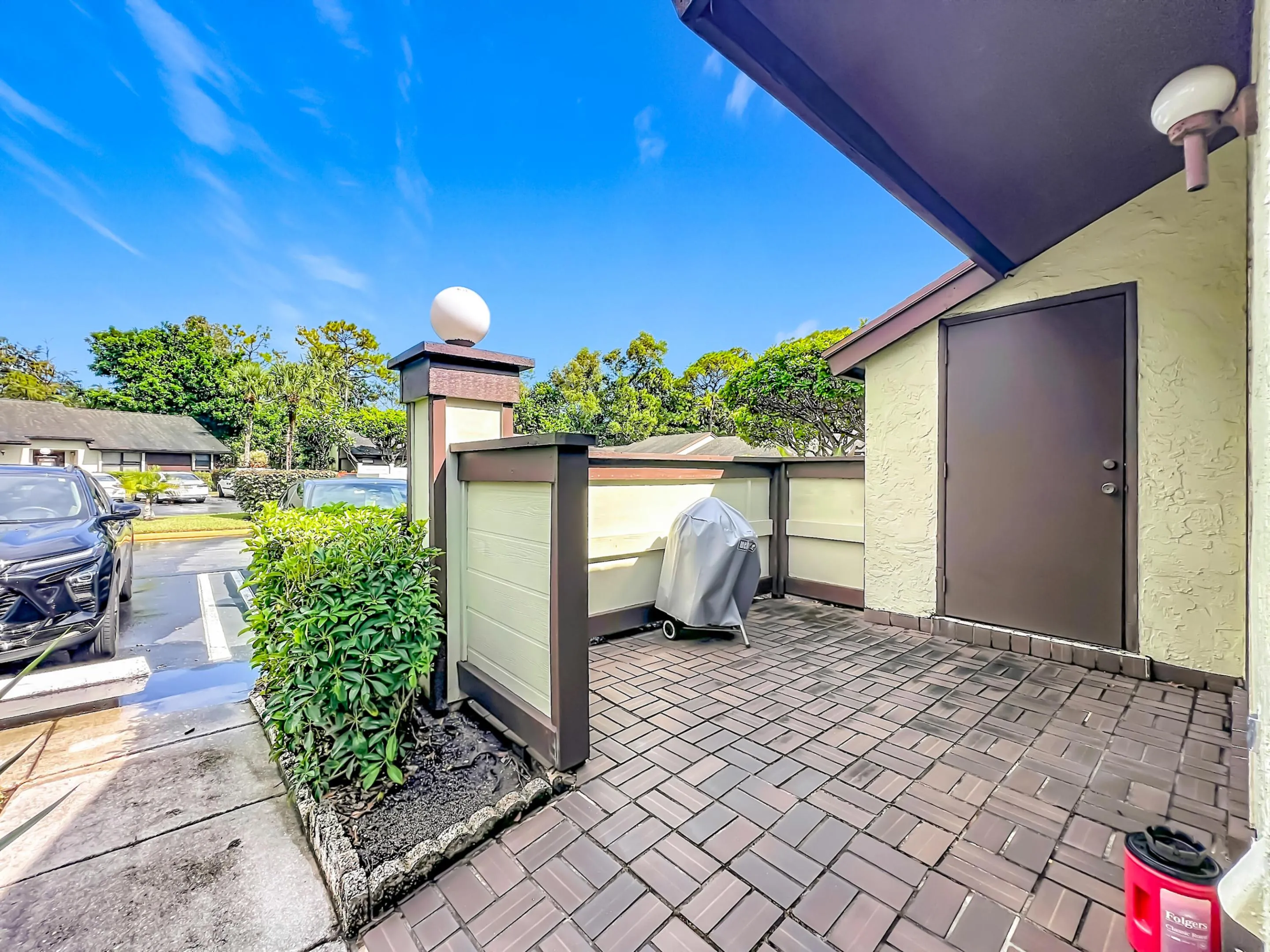 281 Amber Court-11
