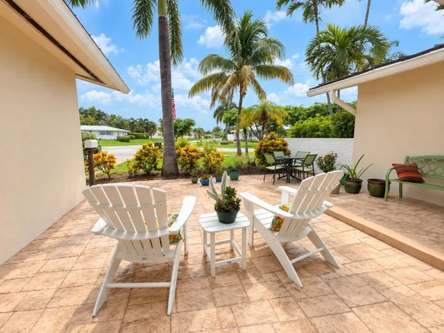 Huge Front Patio