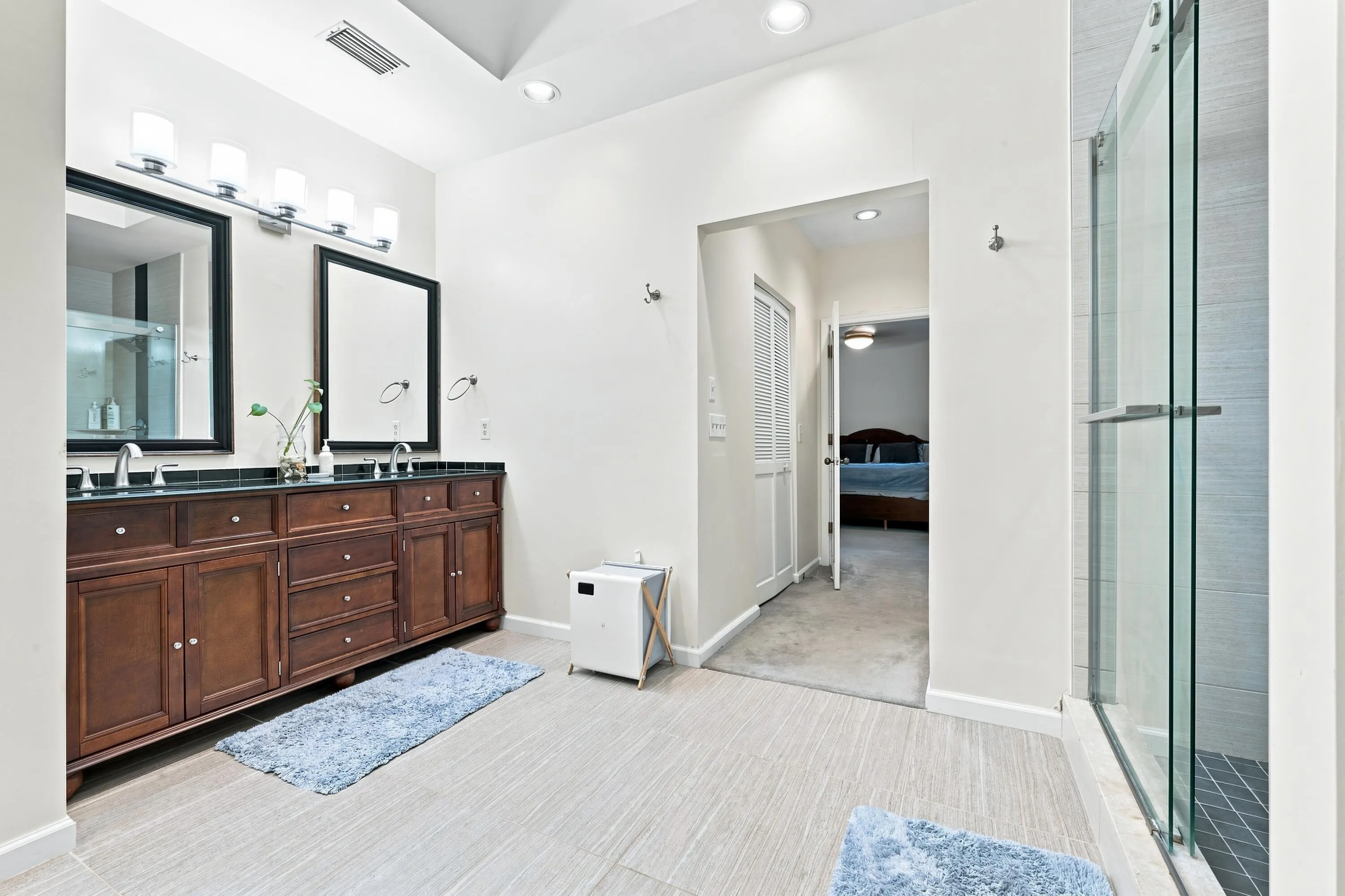 Master bathroom