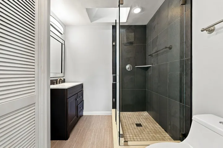 3rd Guest bath Upstairs