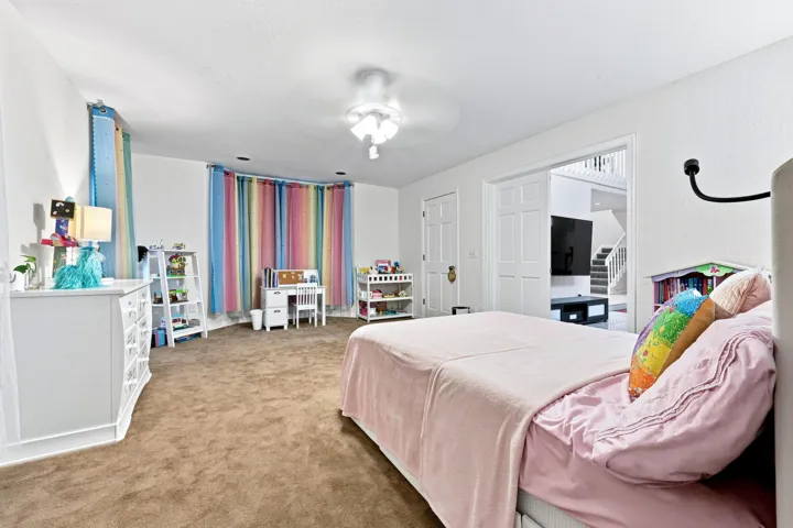 1st Guest bedroom