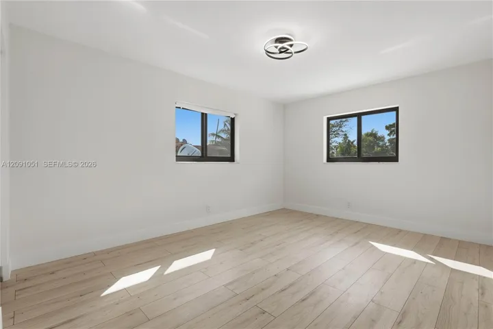 2 Bedroom